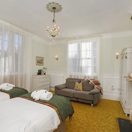 3 St Thomas's House Tatil Evi *