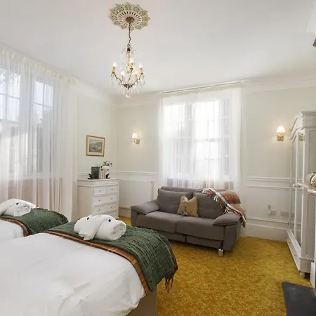 3 St Thomas's House * York