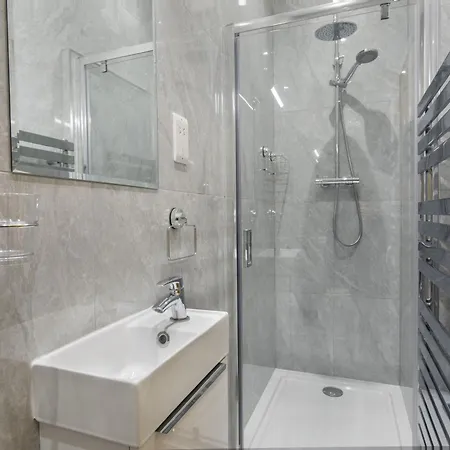 3 St Thomas's House Tatil Evi *